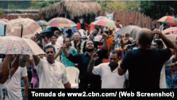 Cubanos miembros de la Iglesia Bautista en Cuba manifiesta su fe (Tomada de la página digital de CBN)